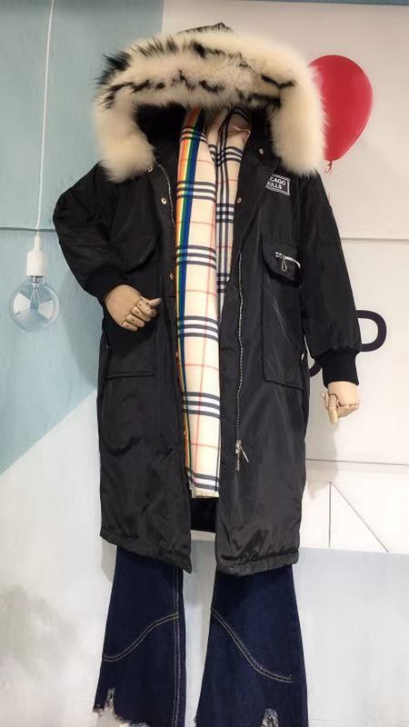 汀山羽絨服批發(fā)折扣女裝批庫存服裝直播女裝貨源