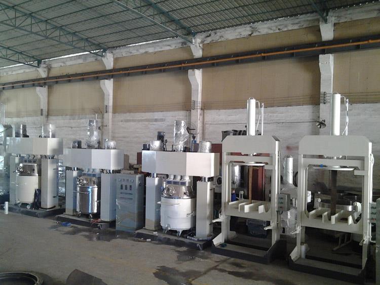 江西強(qiáng)力分散機(jī) 攪拌機(jī) 混合機(jī)