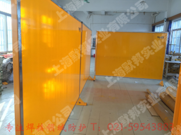 供應(yīng) 墨綠色組合型焊接屏風(fēng)