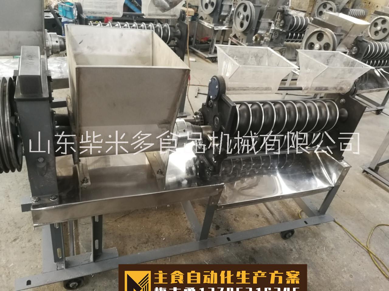 白鴿大口徑饅頭機(jī)、出球機(jī)、滾圓機(jī)、分塊機(jī) 白鴿大口徑饅頭機(jī)、對輥機(jī)