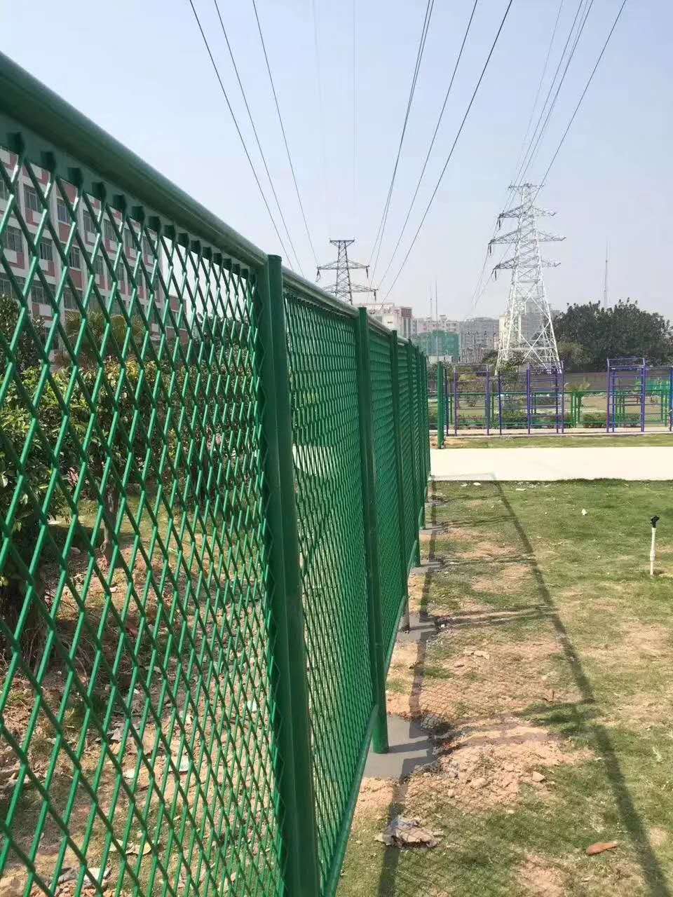 高速公路防眩鋼板網(wǎng)菱形
