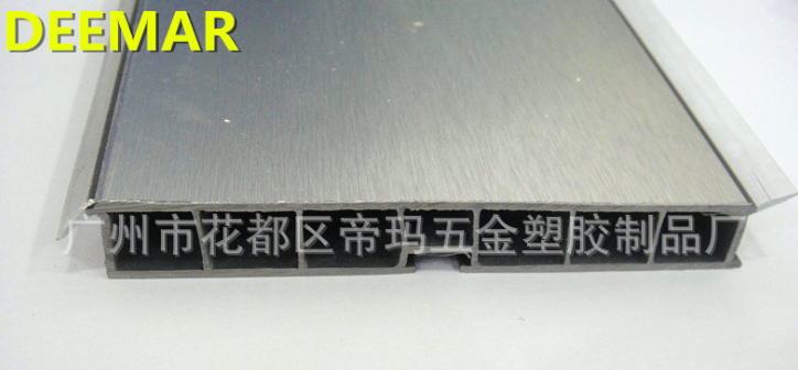 廠家提供 優(yōu)質(zhì)塑料踢腳板 裝修建材 裝潢用踢腳