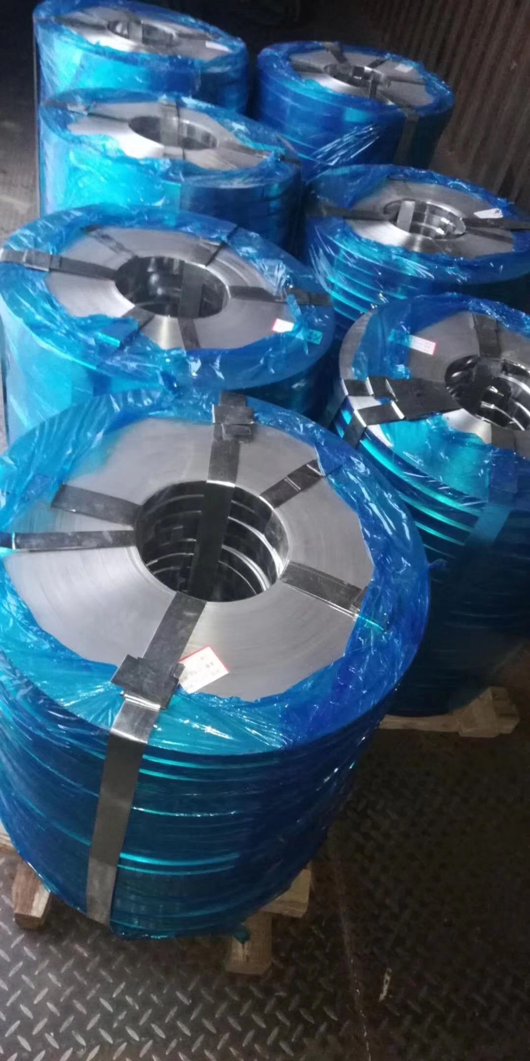 江陰打包帶 江蘇打包帶  鍍鋅高強(qiáng)度打包帶廠家供應(yīng) 高強(qiáng)度鍍鋅打包帶廠家供應(yīng)