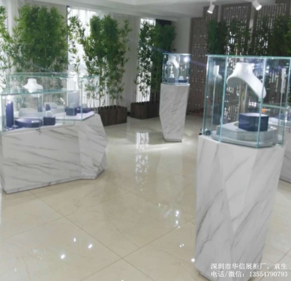 深圳*烤漆玻璃珠寶展柜定制加工廠家，*珠寶展柜店面設(shè)計(jì)定做效果圖
