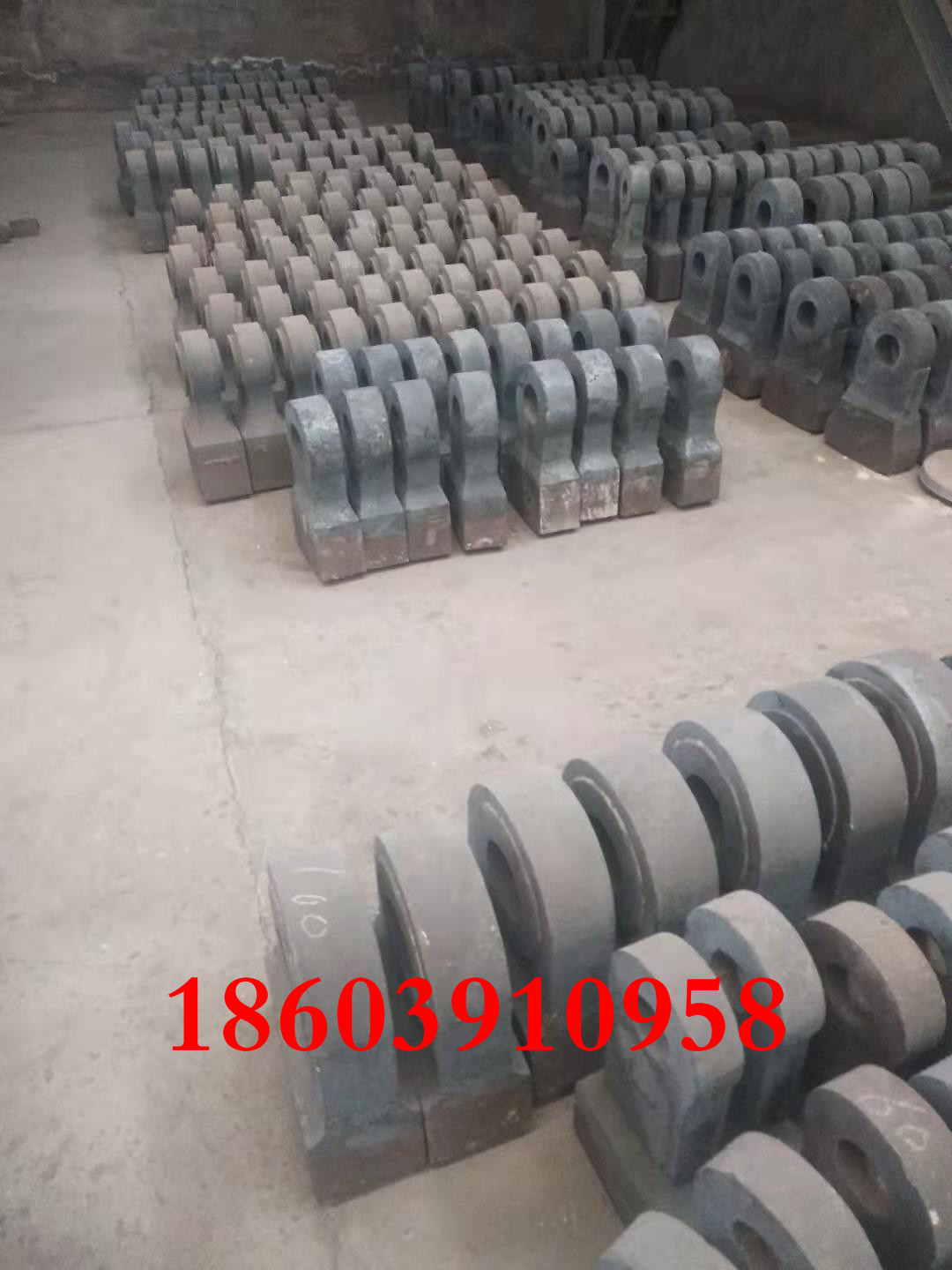 供應(yīng)全國(guó)范圍石料廠粉碎，雙液合金錘、雙金屬復(fù)合錘頭、襯板，各型號(hào)錘頭、支持訂做