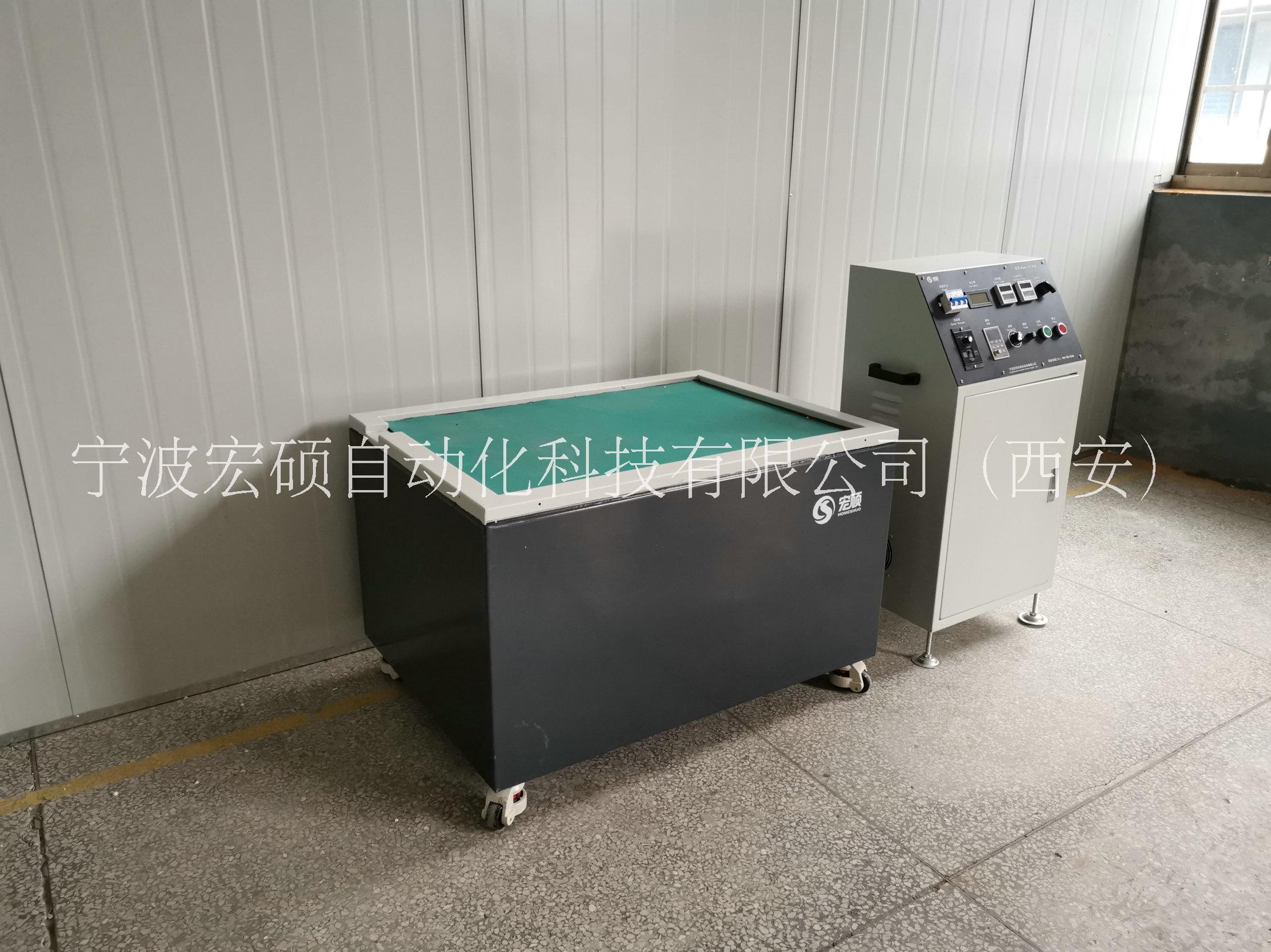 供應(yīng)西安平移式磁力拋光機，陜西磁力去毛刺機，西安拋光機械， 西安平移式磁能研磨機