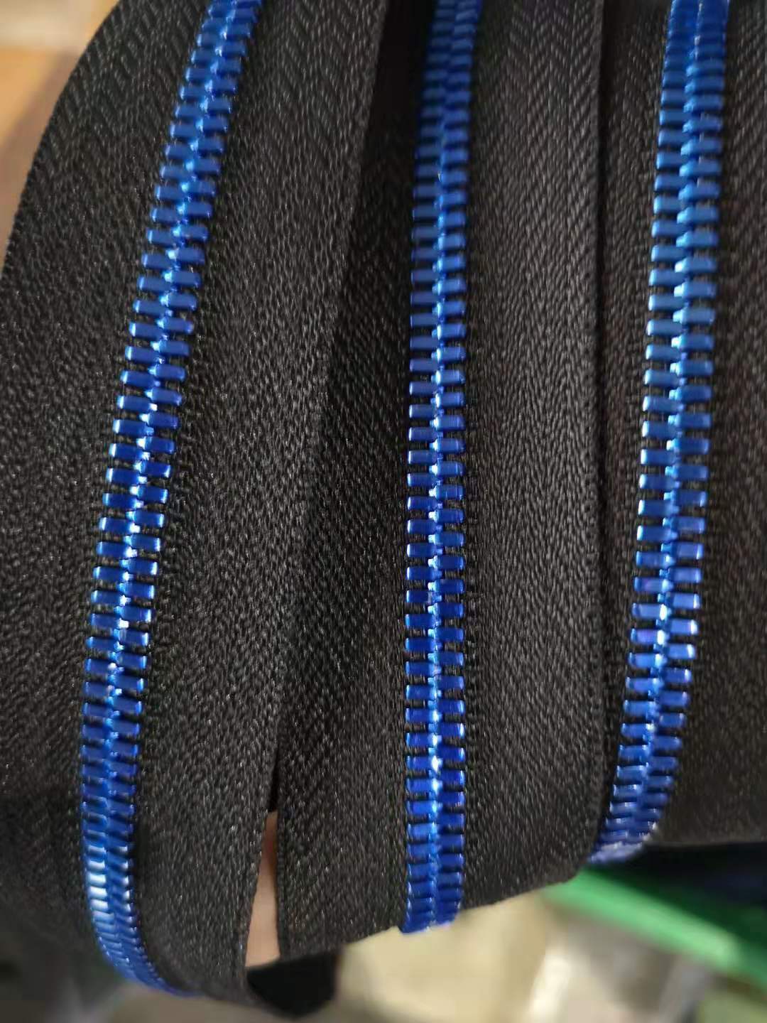 寶藍(lán)色玉米牙拉鏈，金屬彩牙拉鏈