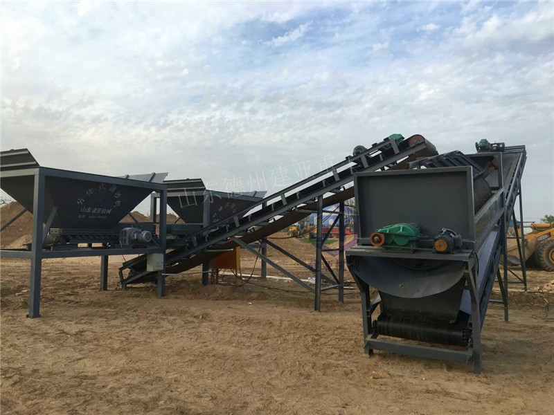 建亞機械制造混合料篩沙機分體式篩砂機質(zhì)量有保障