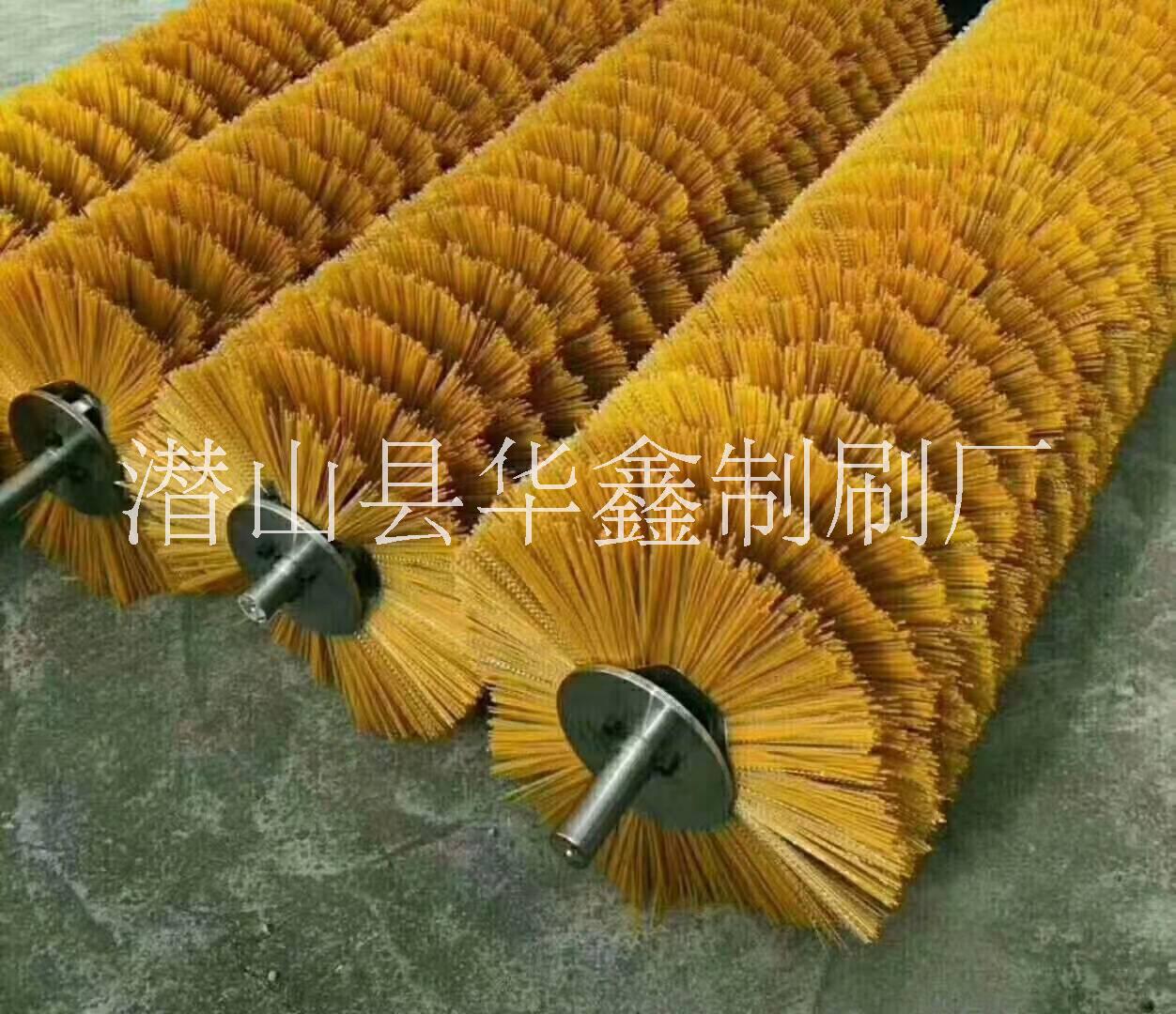 合肥市掃雪刷價(jià)格 廠家批發(fā)掃雪毛刷 機(jī)場(chǎng)清掃毛刷廠家