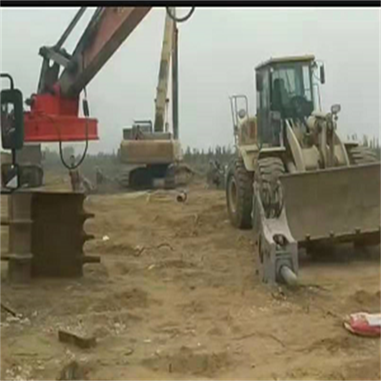 高溫起重電磁鐵，廢鋼起重電磁鐵廠家，高溫電磁鐵多少錢(qián)，吸盤(pán)生產(chǎn)商