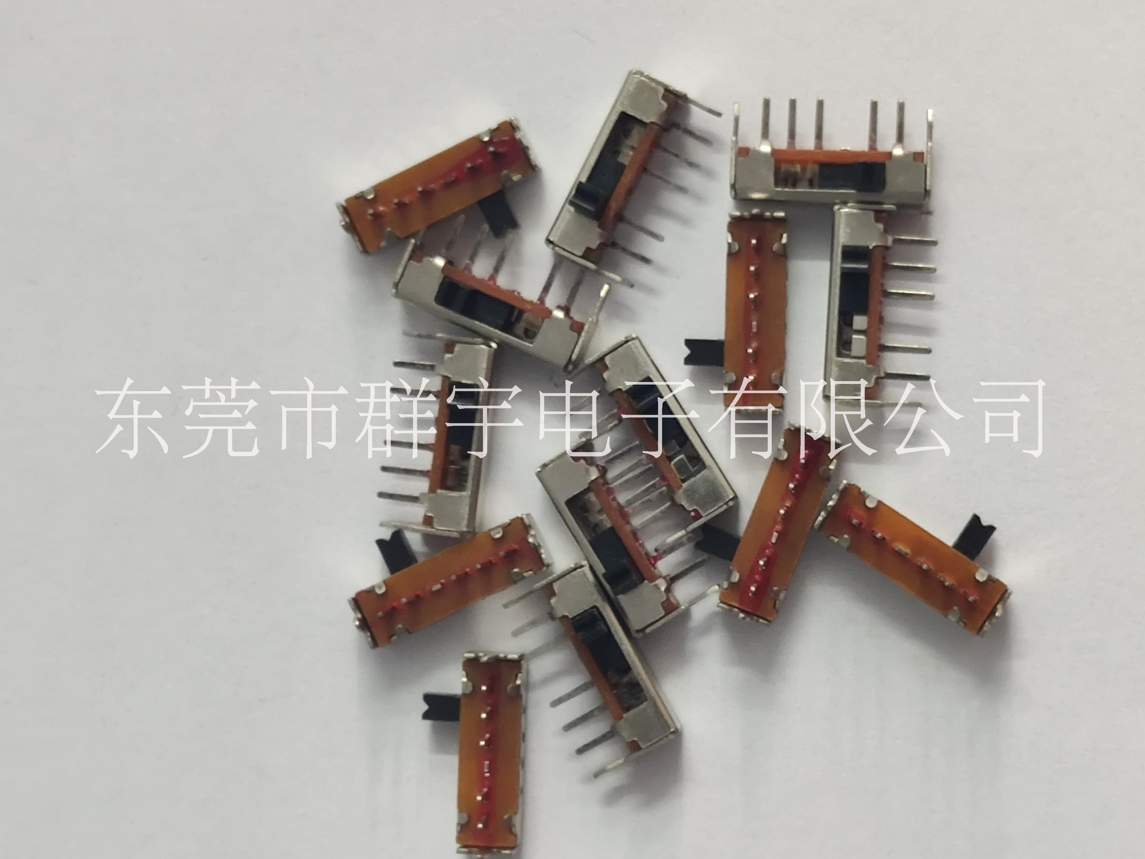 臥式4檔撥動開關(guān)廠家 側(cè)插4檔撥動開關(guān)價格 批發(fā) 銷售【東莞市群宇電子有限公司】