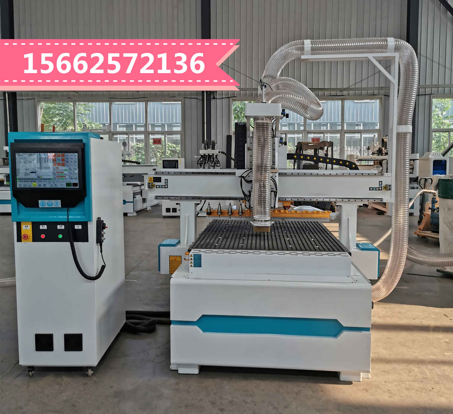 上海數(shù)控木工機(jī)械廠家定制生產(chǎn)全屋定制加工中心，家具開料機(jī)