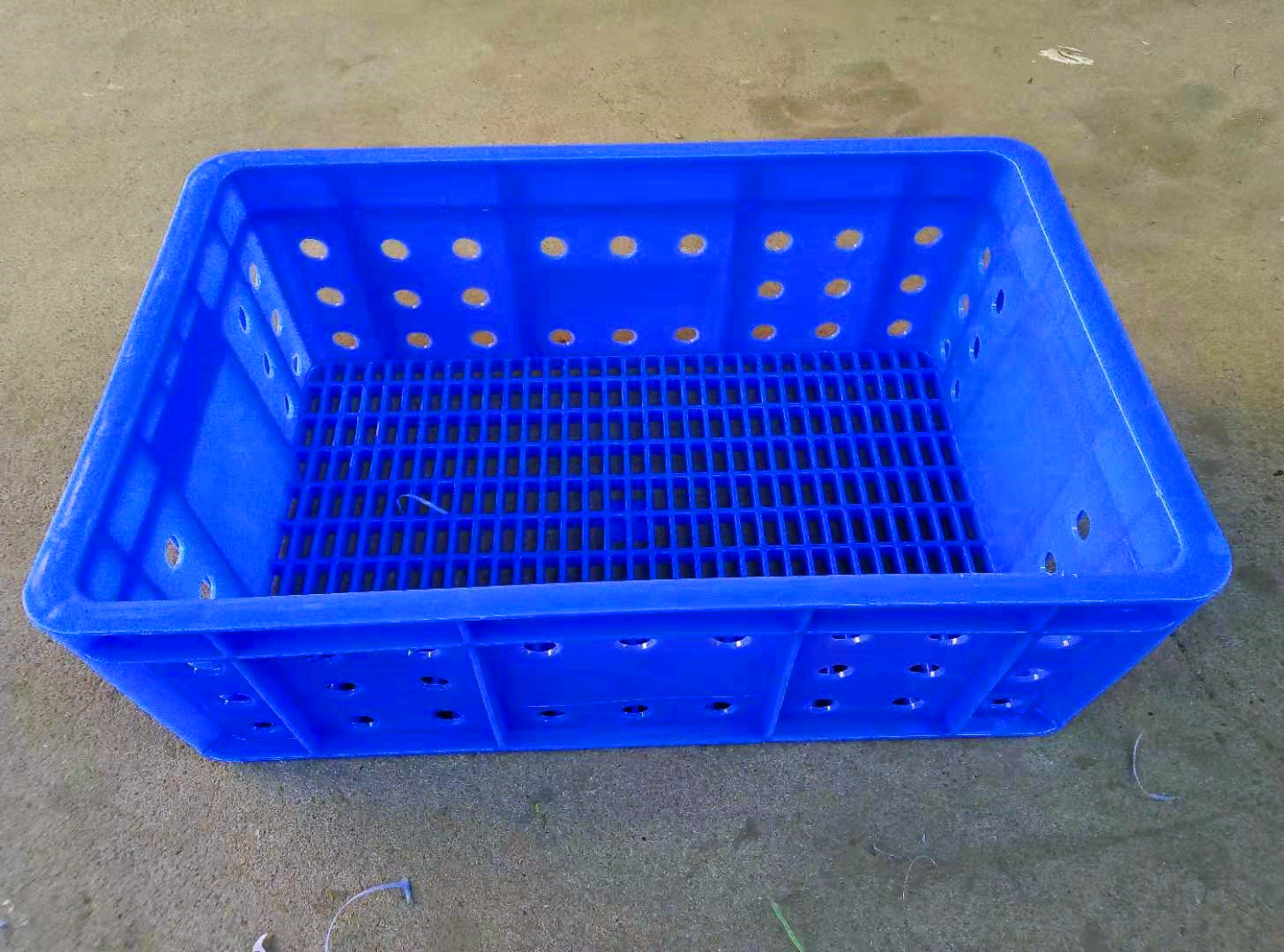 廠家生產超厚帶孔塑膠箱、周轉箱、塑膠籮價格、價錢、報價【佛山市聯(lián)勝塑膠制品有限公司】