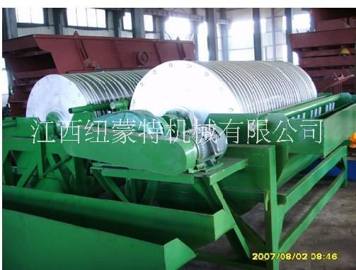 濕式磁選機(jī)  江西紐蒙特機(jī)械有限公司