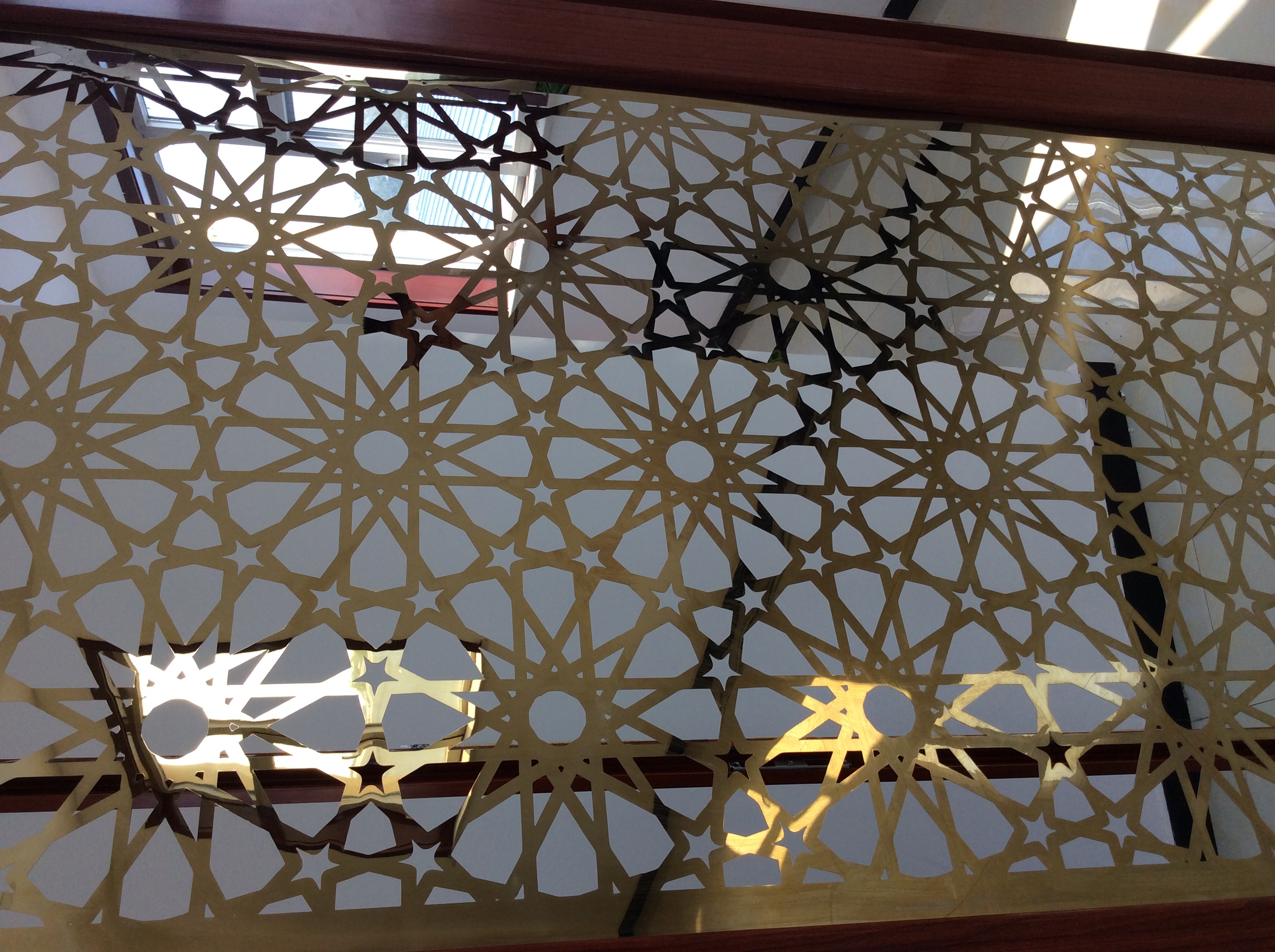 金屬門窗報(bào)價(jià)，批發(fā)，供應(yīng)商，生產(chǎn)廠家