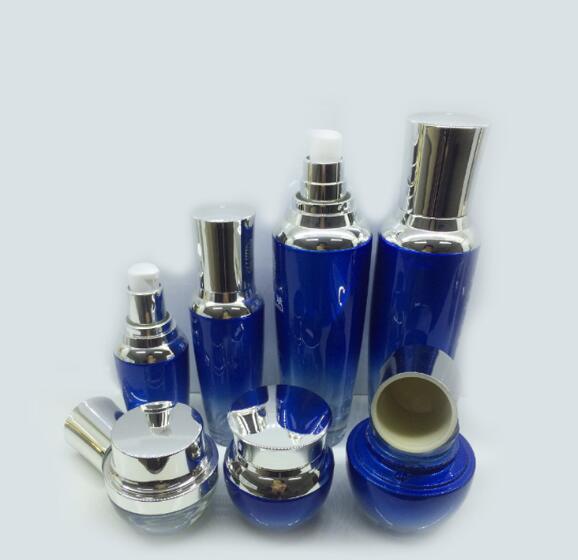 現(xiàn)貨供應(yīng)：化妝品玻璃瓶 30毫升乳液瓶 100ml透明爽膚水