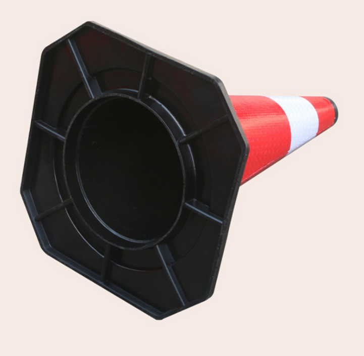 警示錐形桶報(bào)價(jià)，批發(fā)，供應(yīng)商，生產(chǎn)廠家【臺(tái)州市沃尚交通設(shè)施有限公司】