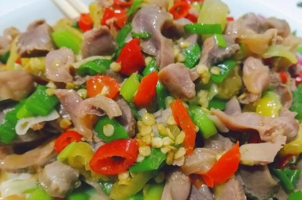 供應(yīng)廣式燒臘蓋碼飯廣式燒臘蓋碼飯-怎么做