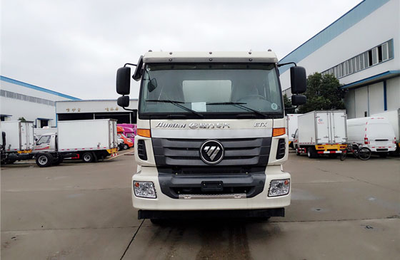 福田歐曼小三軸散裝飼料運輸車