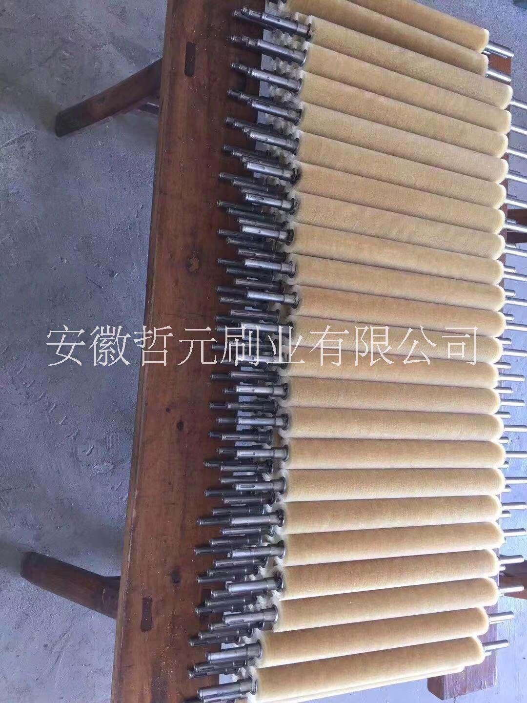 安徽黃山市毛刷輥廠家 毛刷輥批發(fā)中心 各種規(guī)格刷輥批發(fā)