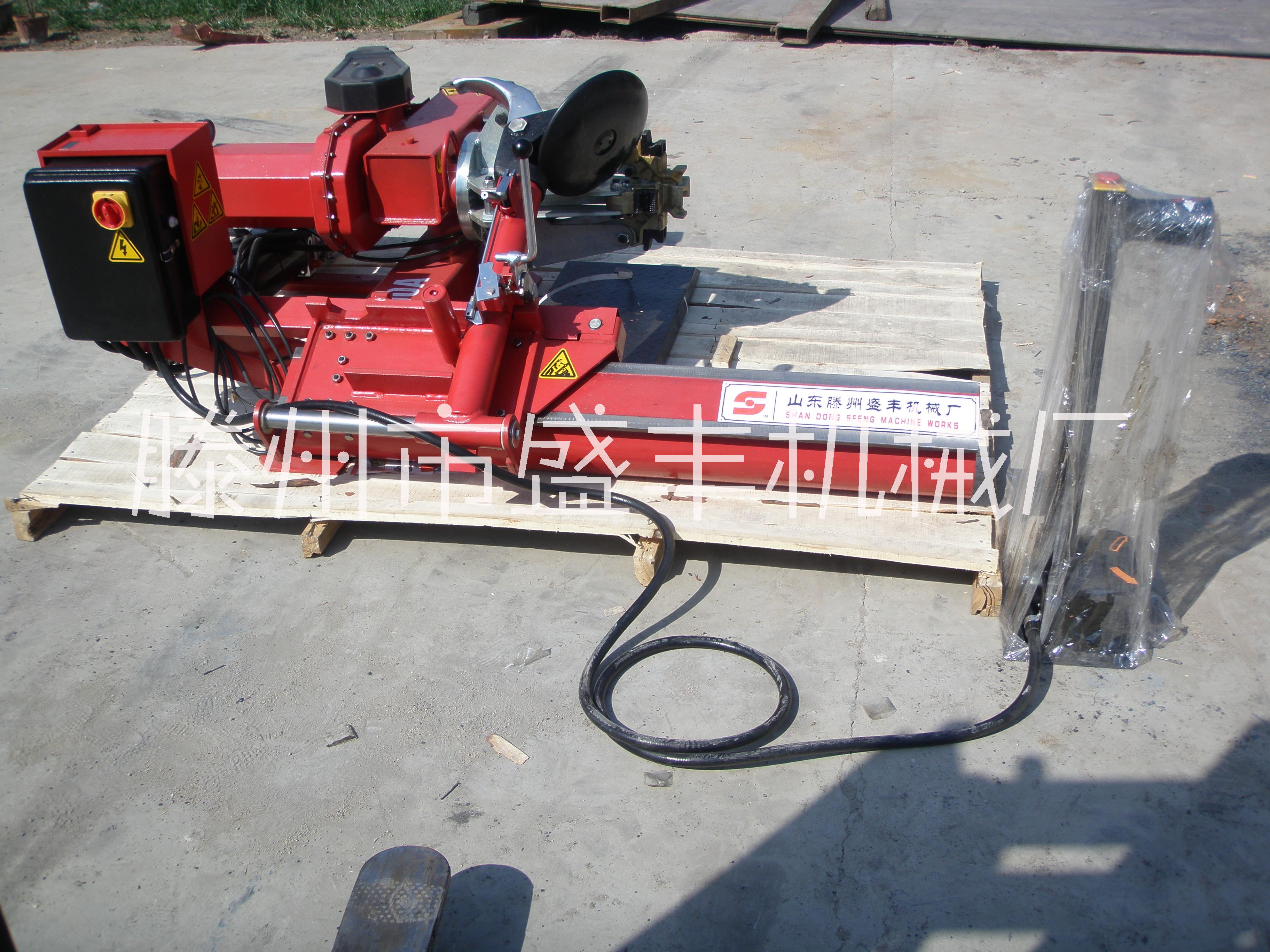 輪胎扒胎機(jī)，適用于卡車，大客車，盛豐機(jī)械廠供應(yīng)輪胎拆裝機(jī)