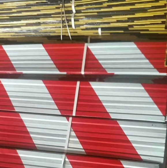 貼皮踢腳板 貼皮踢腳板報價 貼皮踢腳板批發(fā) 貼皮踢腳板供應(yīng)商 貼皮踢腳板生產(chǎn)廠家 貼皮踢腳板哪家好