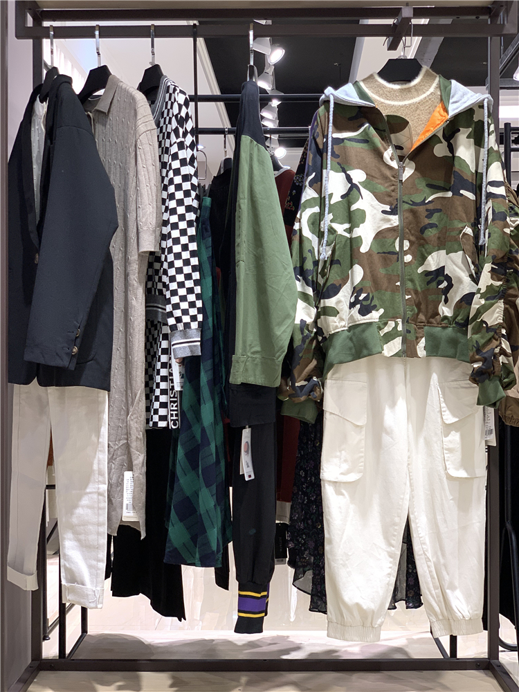 谷邦品牌折扣女裝貨源直播貨源批發(fā)