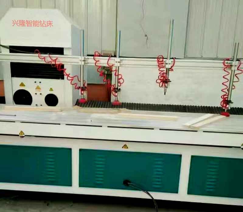 廣東湛江興隆數(shù)控水平鉆銑床側(cè)銑鉆智能鉆