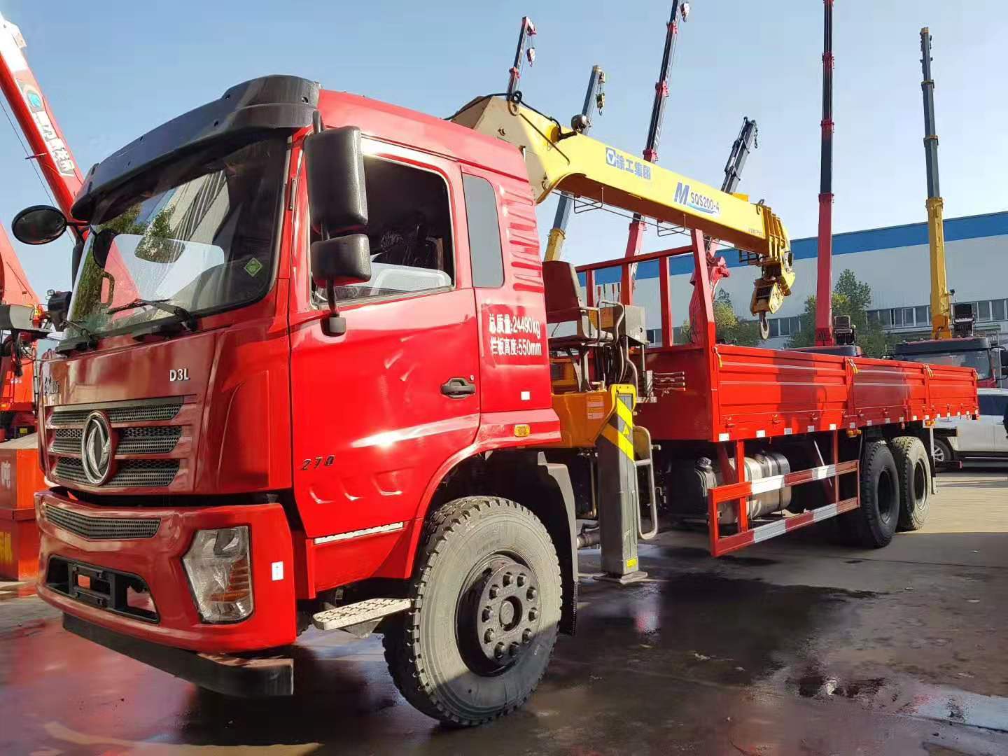 東風(fēng)后八輪徐工8噸吊，隨車吊價(jià)格