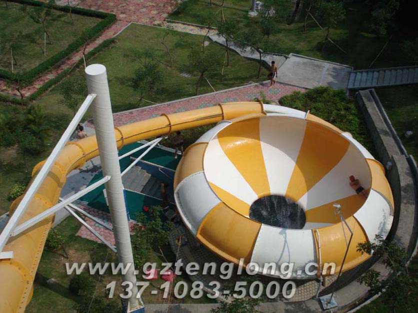 太空盆滑梯玻璃鋼水滑梯水上樂園設(shè)備