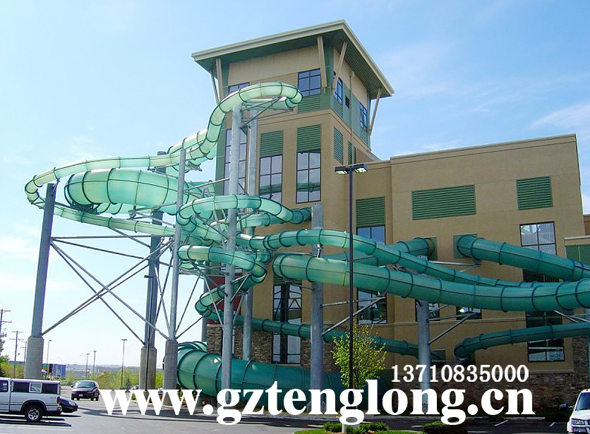 封閉螺旋滑梯玻璃滑道水上樂園設備