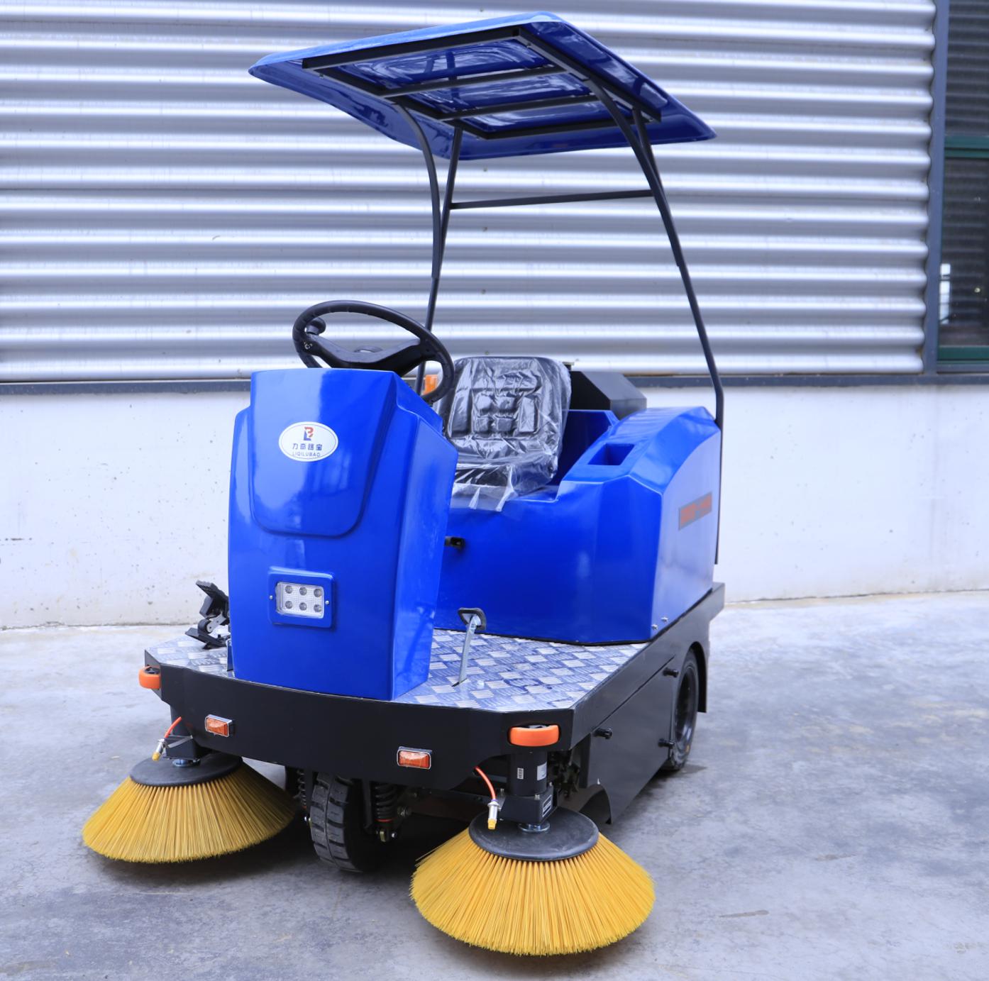 駕駛式電動(dòng)掃地車，成都小區(qū)物業(yè)路面清掃電動(dòng)掃地車圖片，四川校園駕駛式電動(dòng)掃地機(jī)價(jià)格