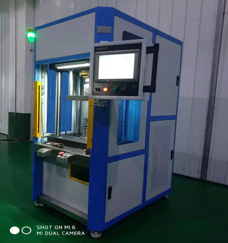 上海四柱油壓機