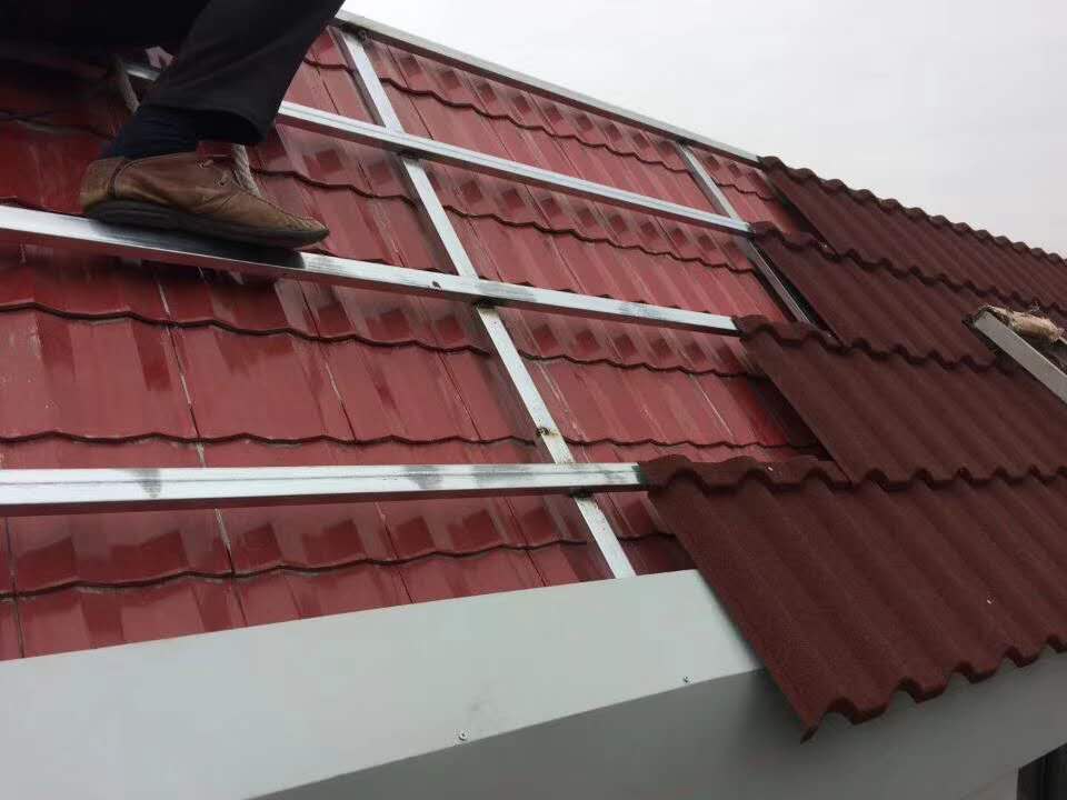 仿古瓦彩石金屬瓦園林古建筑復(fù)古改造瓦鍍鋁鋅彩石瓦新型屋面瓦