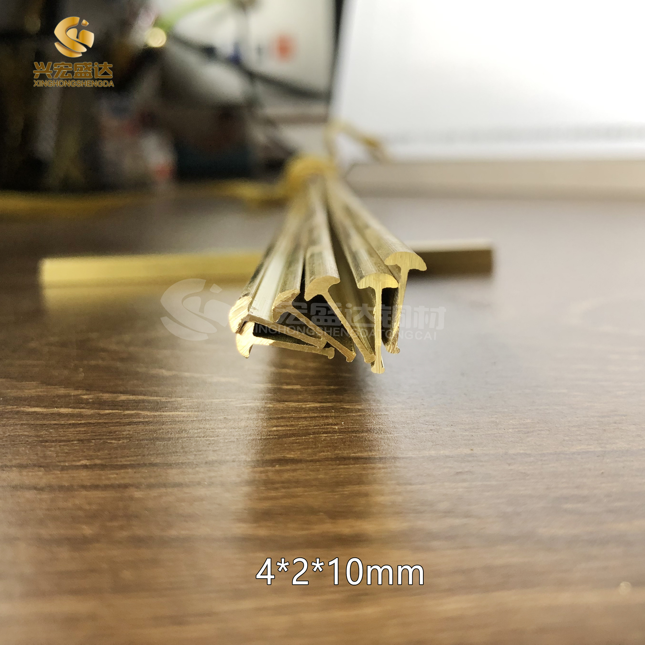 興宏盛達(dá)生產(chǎn)批發(fā)裝飾銅條 半圓銅條 L型 異型銅條各種規(guī)格定制
