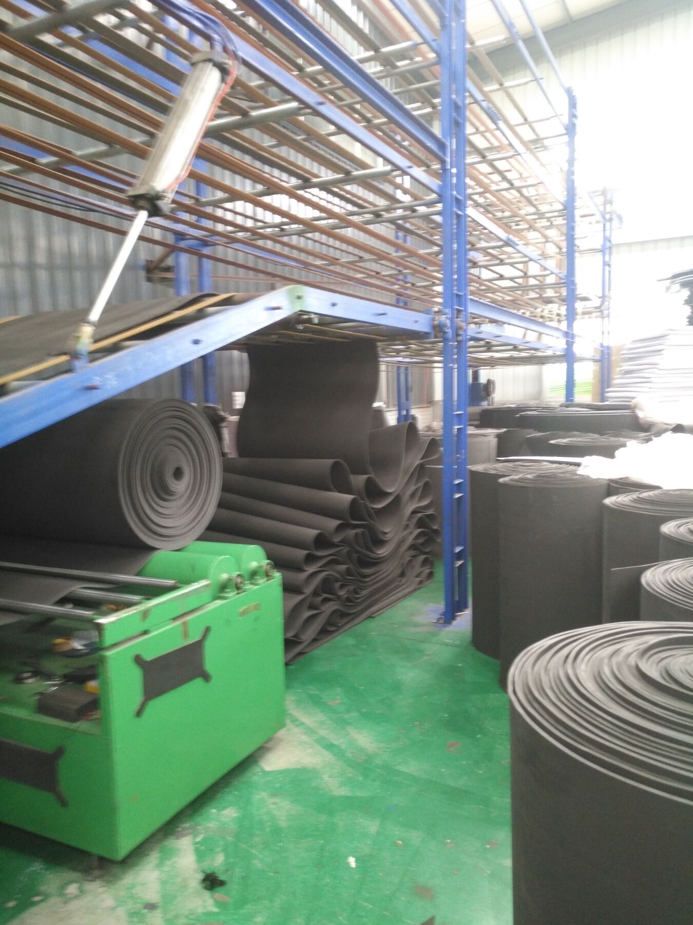 供應(yīng)黑白EVA泡棉卷材 高彈EVA卷材 防火EVA卷材廠家