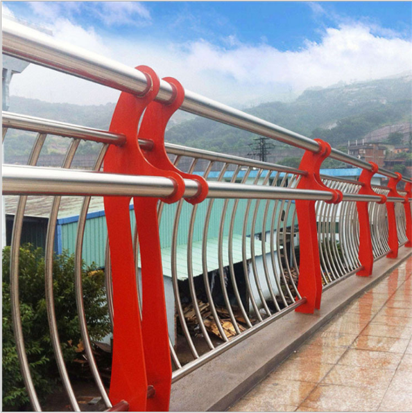 景觀隔離護(hù)欄橋梁護(hù)欄橋梁防撞護(hù)欄不銹鋼復(fù)合管護(hù)欄不銹鋼護(hù)欄道路隔離護(hù)欄碳素鋼護(hù)欄高架橋防撞護(hù)欄