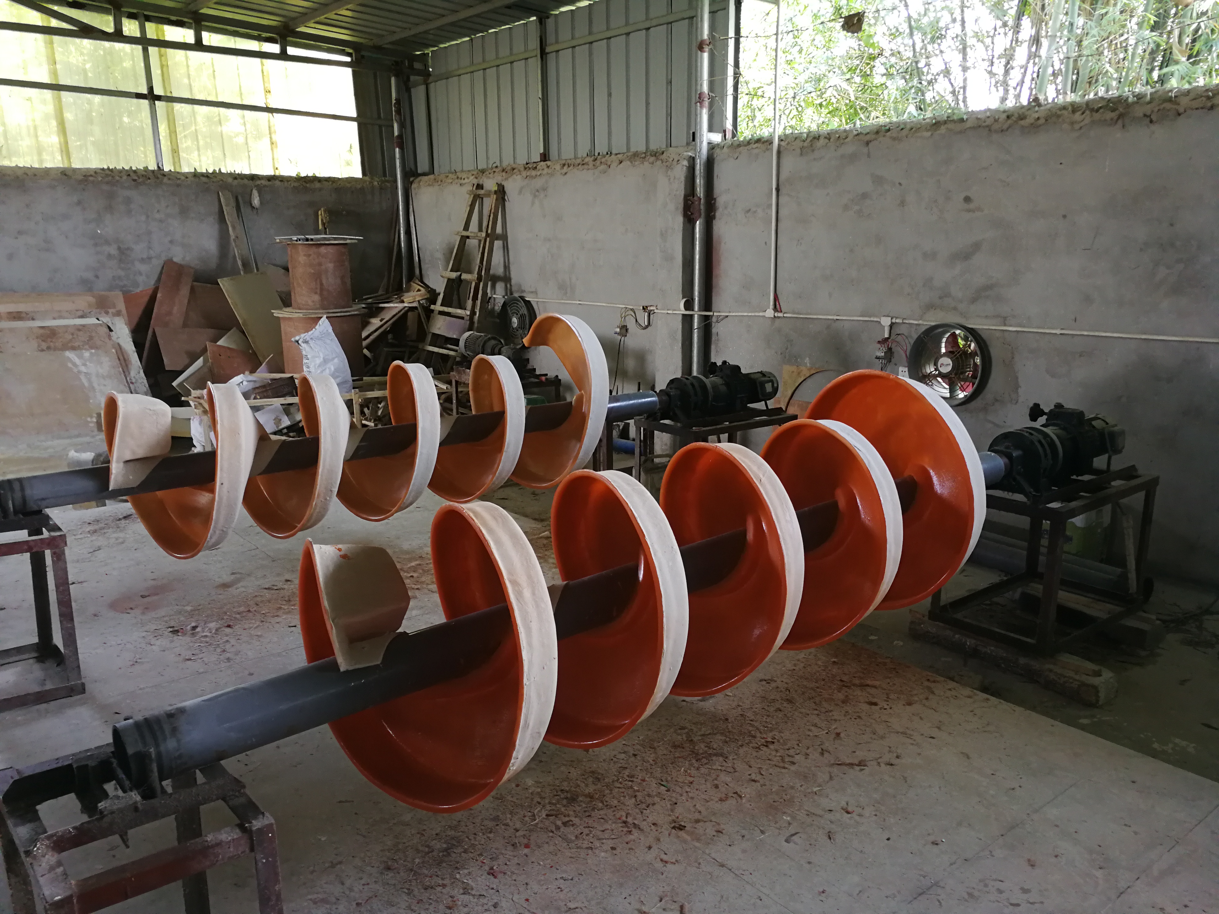 均誠信牌5LL-600玻璃鋼螺旋溜槽 螺旋溜槽生產(chǎn)廠家 螺旋溜槽批發(fā)  螺旋溜槽設(shè)備 海南螺旋溜槽