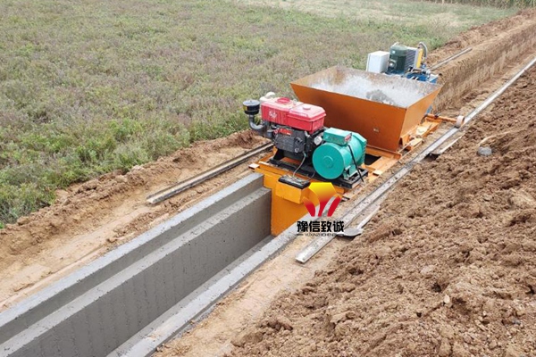 渠道自動(dòng)成型機(jī)斗渠自走成型機(jī)