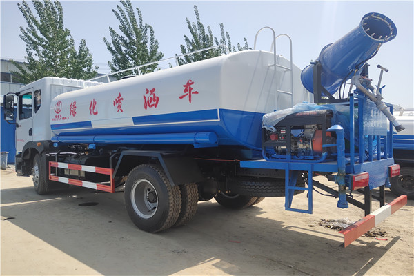 時(shí)風(fēng)風(fēng)順灑水車 3方-5立方灑水車霧炮車 廠區(qū)霧炮噴灑車廠家供應(yīng)