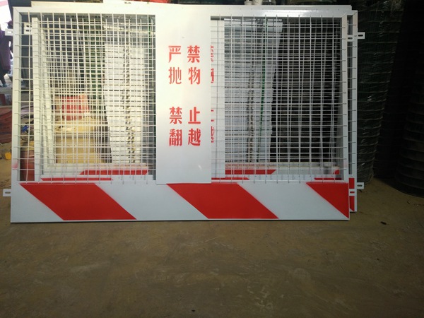 工地基坑護欄的作用