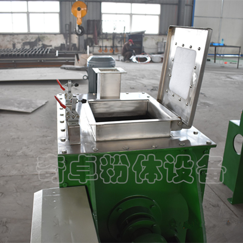 PVC混合機(jī)、新型螺帶混合機(jī)款式齊全