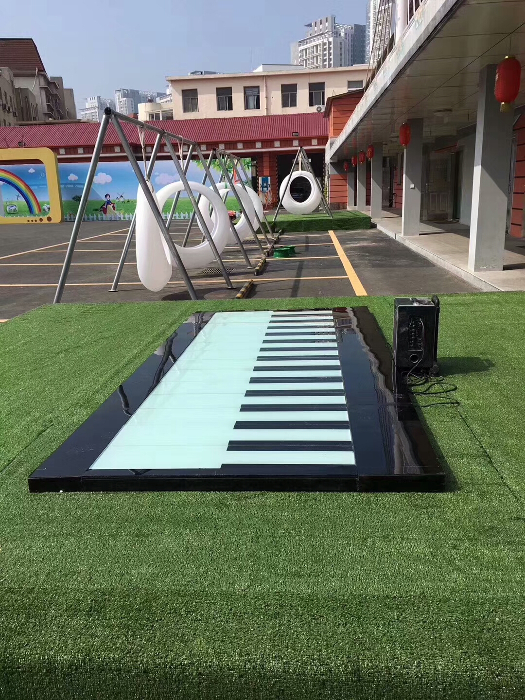 地板鋼琴出租出售道具供應商