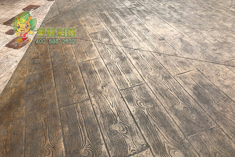 壓模路面圖文案例，聯(lián)系電話，上海亨龍廠家*