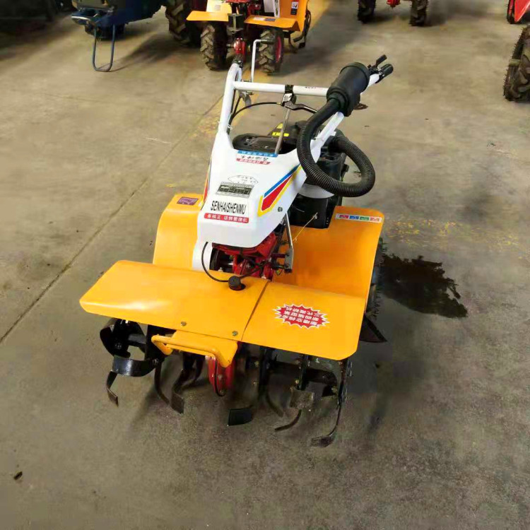 熱銷小型前旋四驅(qū)微耕機(jī) 果園旋耕除草機(jī) 水旱兩用四驅(qū)微耕機(jī)