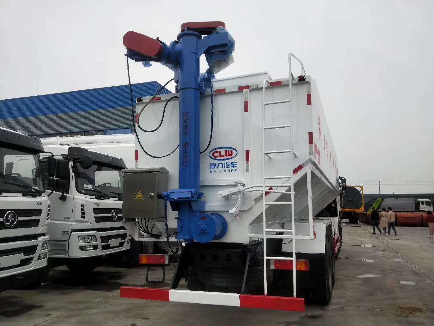 散裝飼料運輸車 廣東銷售，東莞總部