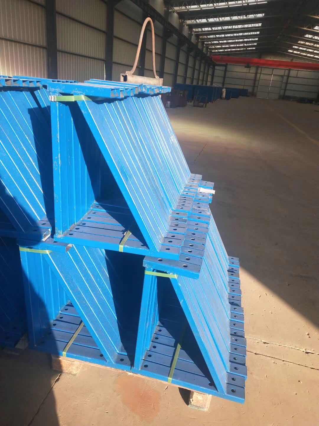 山東全鋼 爬架廠家報價