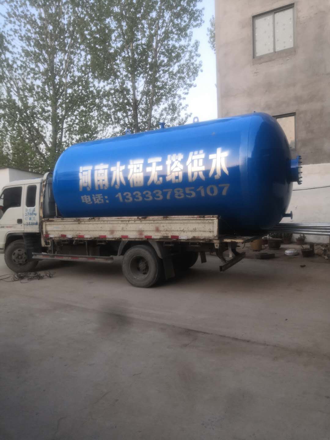 新鄉(xiāng)無(wú)塔供水壓力罐定制_不銹鋼壓力罐報(bào)價(jià) 現(xiàn)貨供應(yīng) 歡迎訂購(gòu)（河南水福無(wú)塔供水設(shè)備有限公司）