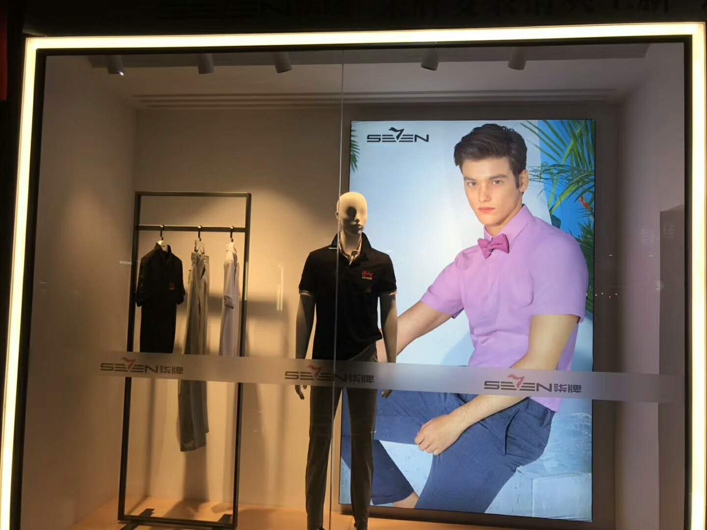 泉州廣告燈箱 櫥窗燈箱 品牌燈箱 LED燈箱 卡布燈箱加工廠