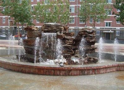 昆山室外噴泉設(shè)備價格-噴泉安裝維